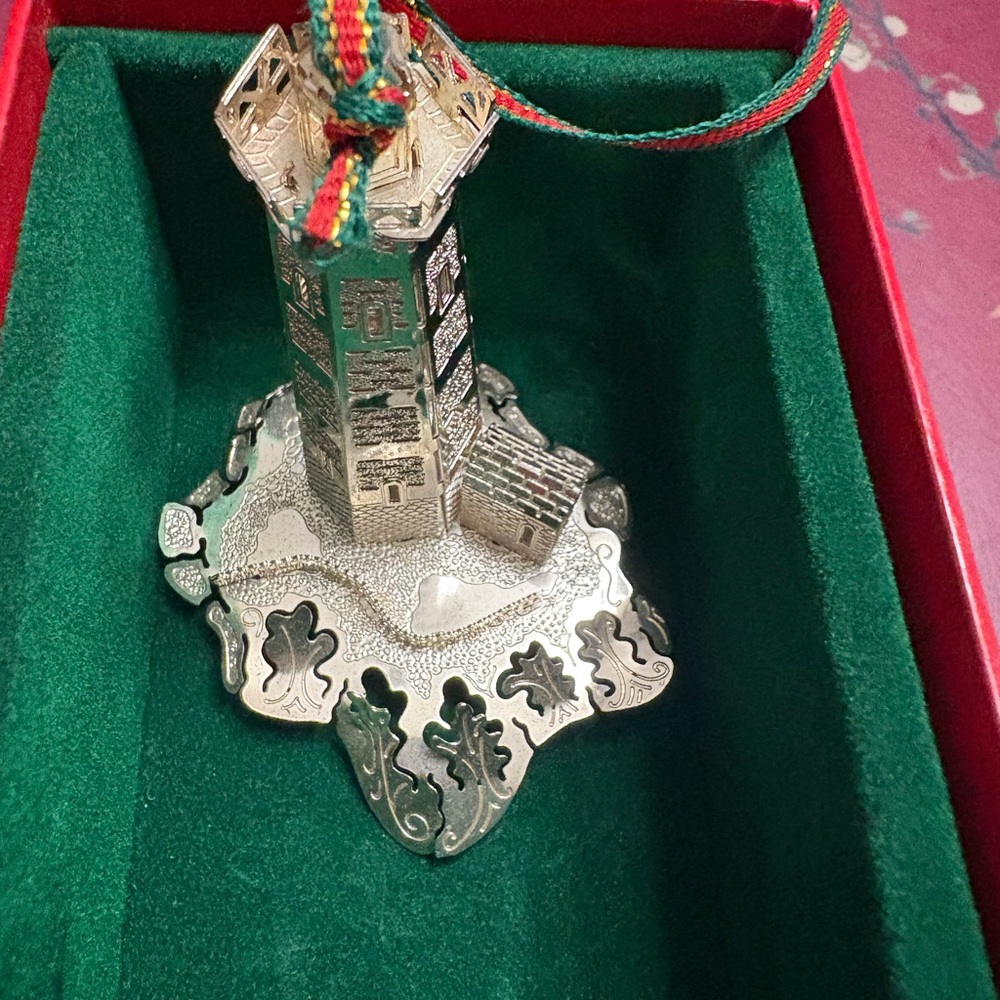 Newbridge Silverware Red Gift Box ornament
